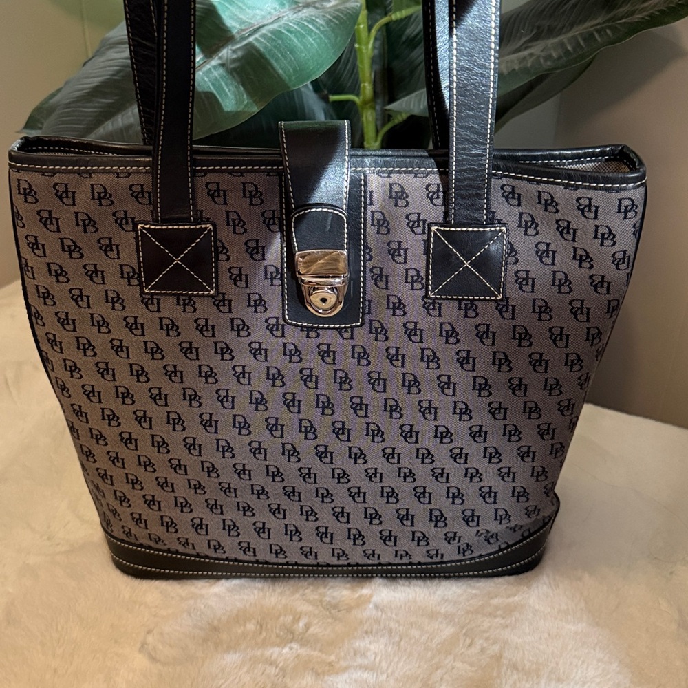 Dooney and Bourke Black and Gray Monogram Tote Bag with Buckle Closure - Picture 9 of 9